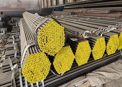 Anpassung an ASTM A53 Standard nahtloses Rohr mit schwarzem Lackierdienst
