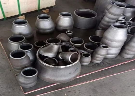 Rohrverbindungen aus Kohlenstoffstahl für eine nahtlose Größe von 1/2''-12' und 150lb Druck