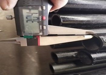 ASTM A106 nahtloses Stahlrohr warmgewalzt 0,2-100 mm