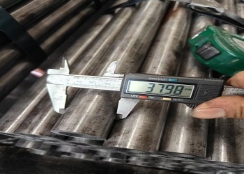 Wärmetauscher Stahlrohr 0.7-30MM Wandstärke Kundenspezifische Länge
