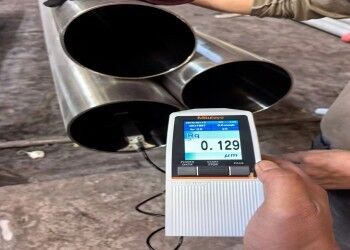 Rundes nahtloses Rohr aus Edelstahl mit Oberflächenveredelung BA/2B/NO.1/NO.3/NO.4 für chemische Verarbeitung und Lebensmittelanwendungen