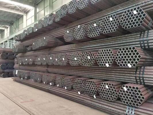 Nahtloses Stahlrohr 1 bis 12 Meter Länge nach API-Standards mit 317LN (UNS S31703) Material für Raffinerien und Chemieanlagen